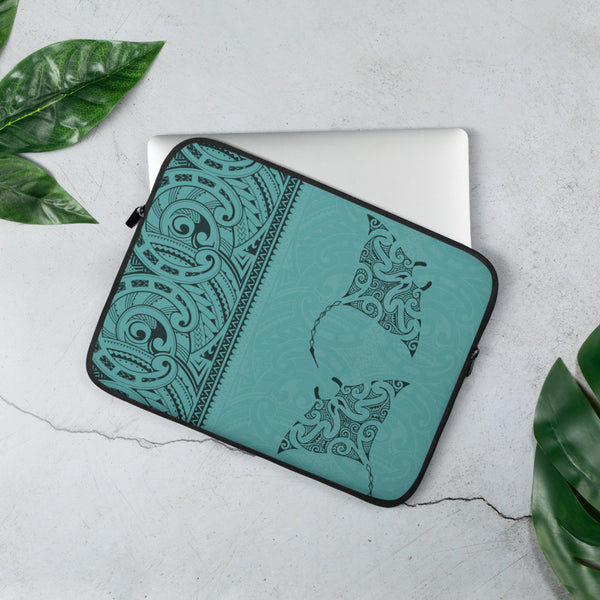Manta Ray blue laptop sleeve