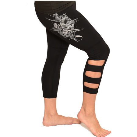 Malosi Workout Set Samoan and Maori Fusion Tattoo Tank with Capri Yoga Pants