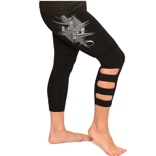 Hawaiian tattoo print workout crop yoga pants with cut out